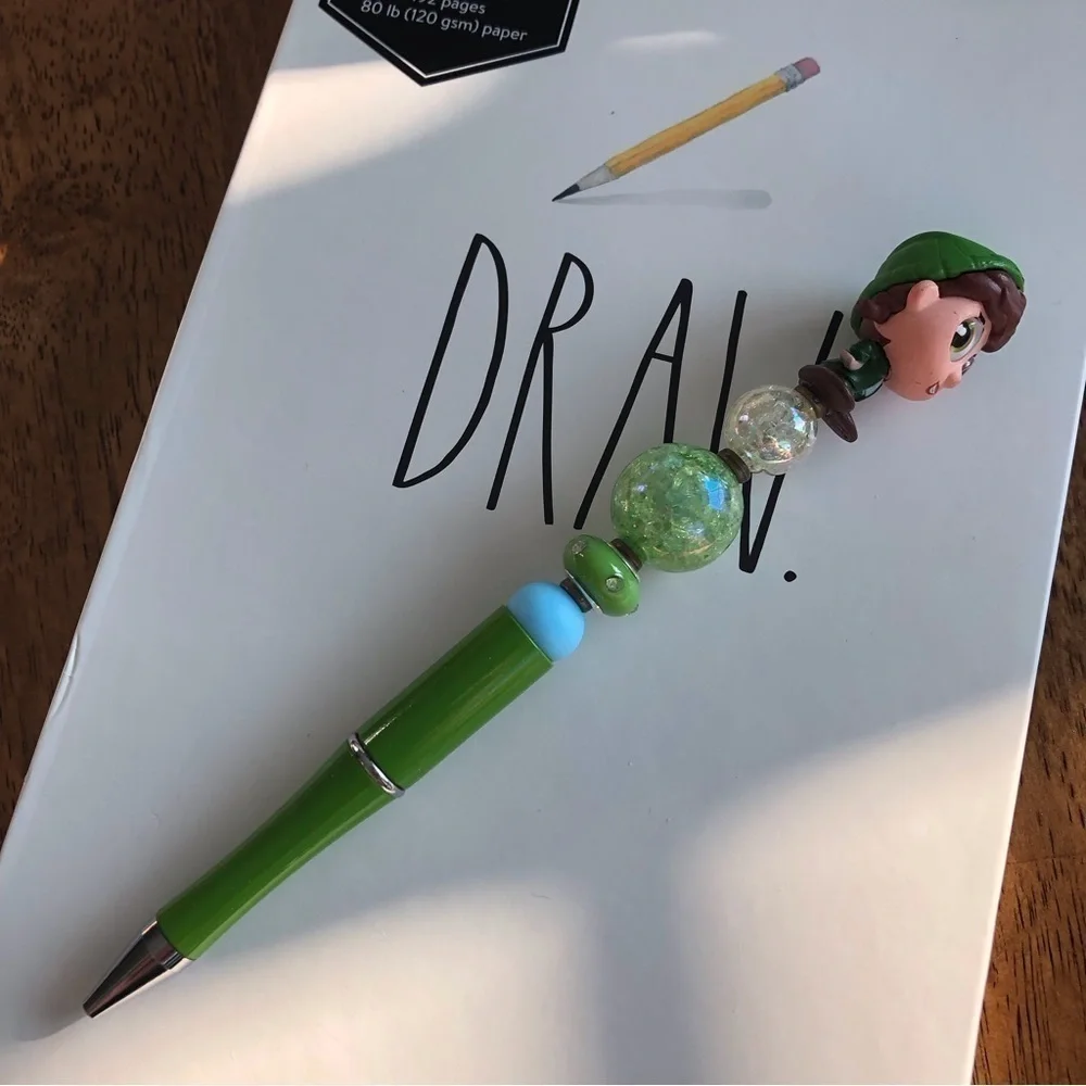Disney Doorables: Turning Red: Miriam Mendelsohn handmade beaded pen